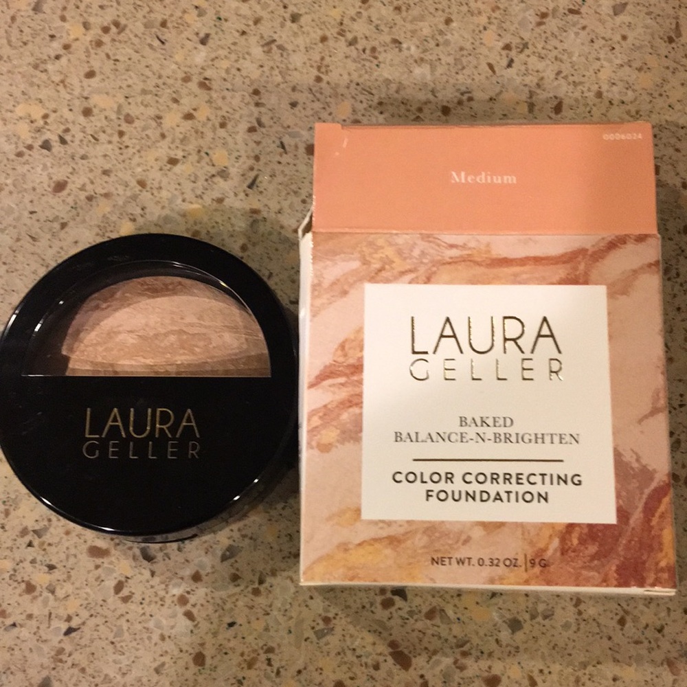 Laura Geller Baked Balance-N-Brighten Color Correcting Foundation